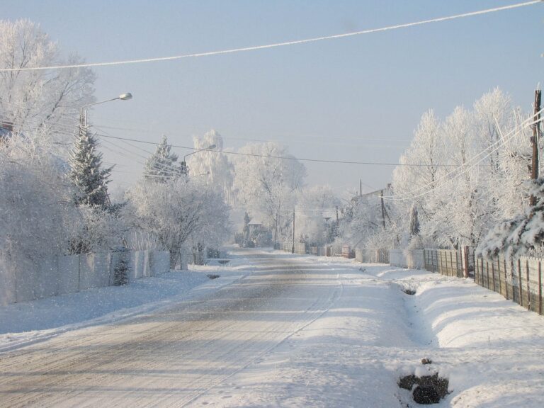 Gdzie w Polsce zimą? Najlepsze kierunki na ferie, weekend i relaks